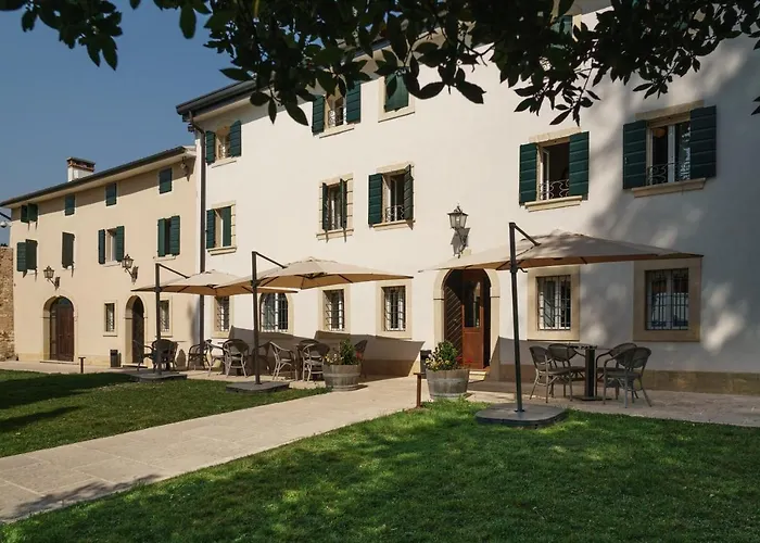 Massimago Wine Relais مزرعة للإقامة *